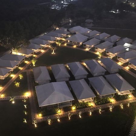 The Fern Seaside Luxurious Tent Resort Даман Екстериор снимка